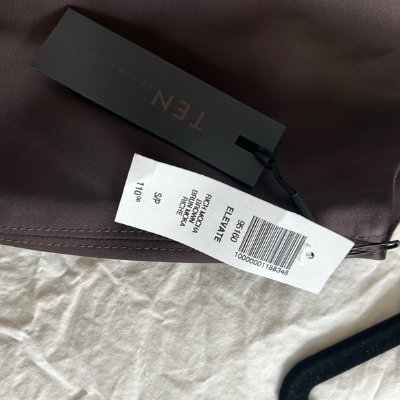 BRAND NEW WITH TAGS BABATON (BY ARITZIA) ELEVATE BUSTIER - Picture 12 of 13